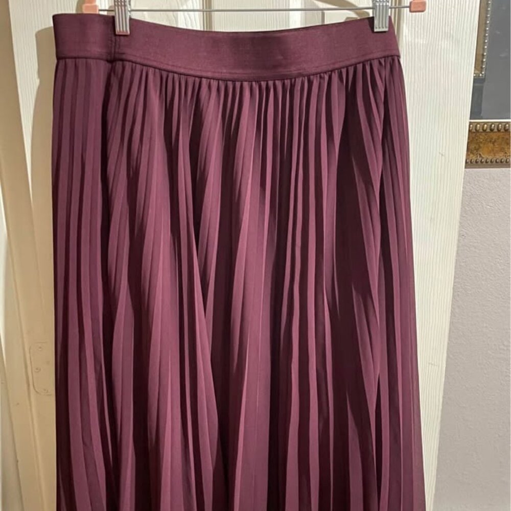 Mauve Maxi Skirt – Size 3X (22x24), Elastic Waist, Fully Pleated Ana Brayan